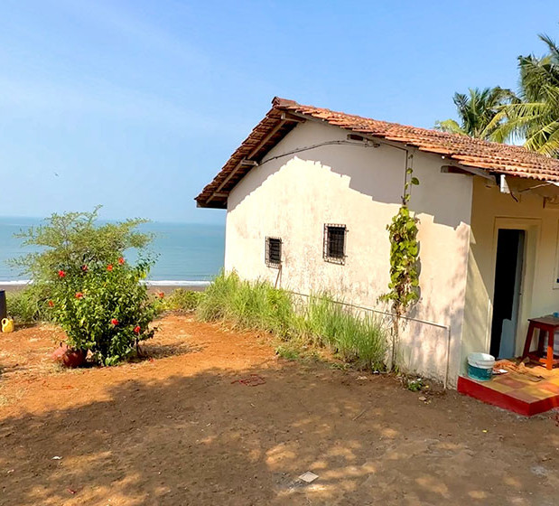 Green Cliff Homestay and Sunset Point Velas